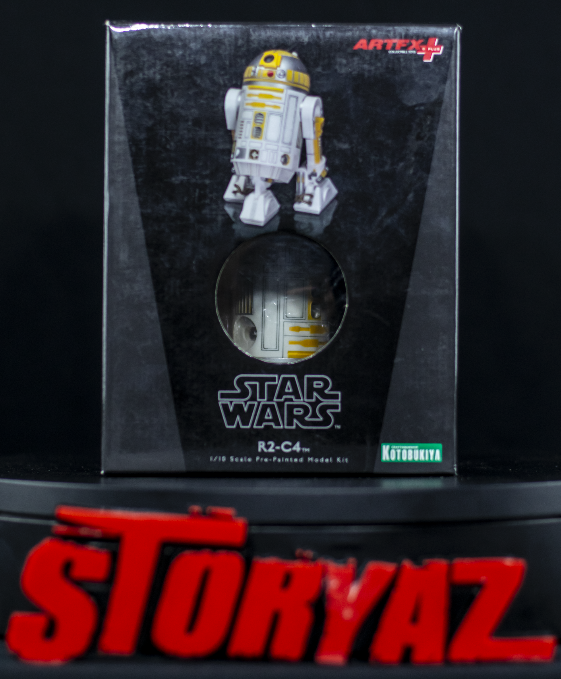 Star Wars: ArtFX "R2-C4" 1/10 Scale Pre-painted Model Kit