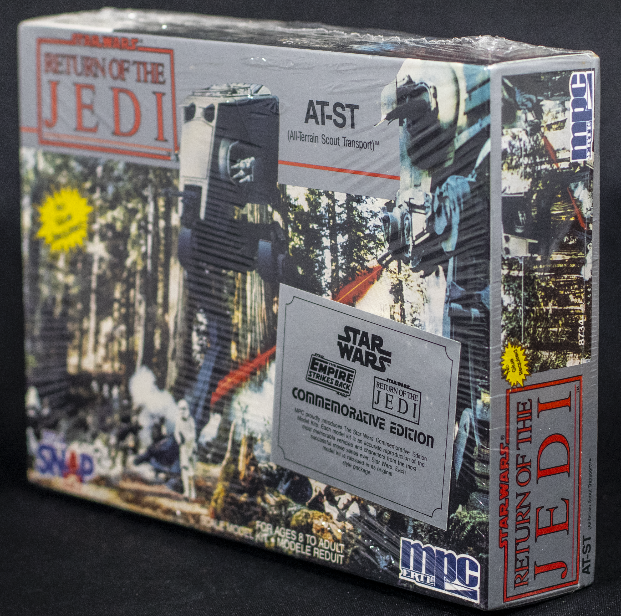 Star Wars: Return Of The Jedi AT-ST/ Kit de modelo a escala. Edición Conmmemorativa